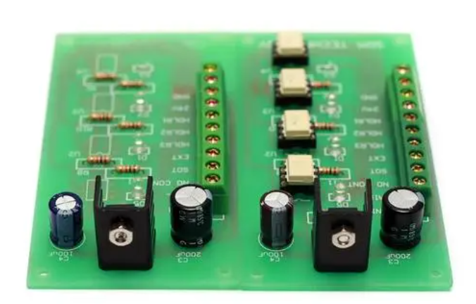 走进电子元器件了解多谐振荡器